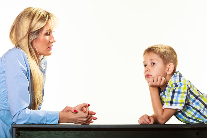 parent-child-talking-about-divorce